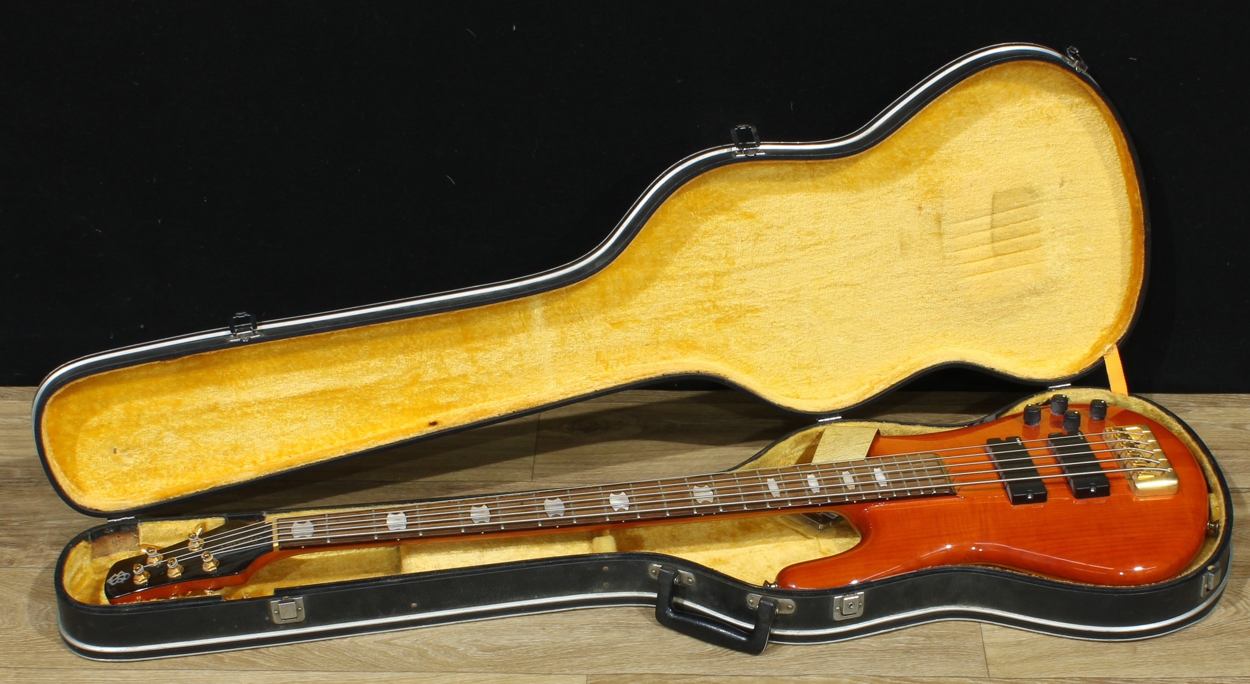 A Spector electric 5-string bass guitar, 116cm long, case